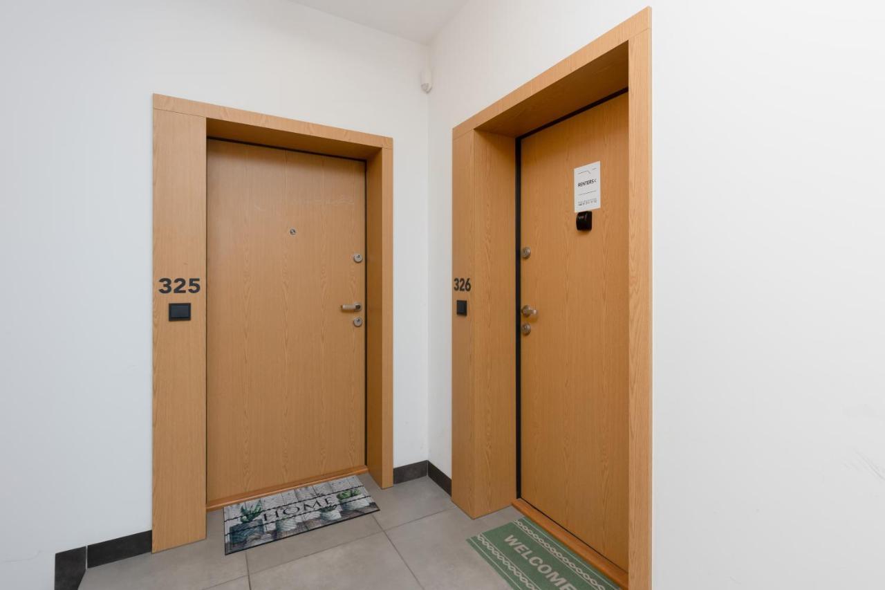 Lakeview Apartment Kapelanow Armii Krajowej By Noclegi Renters วอร์ซอ ภายนอก รูปภาพ
