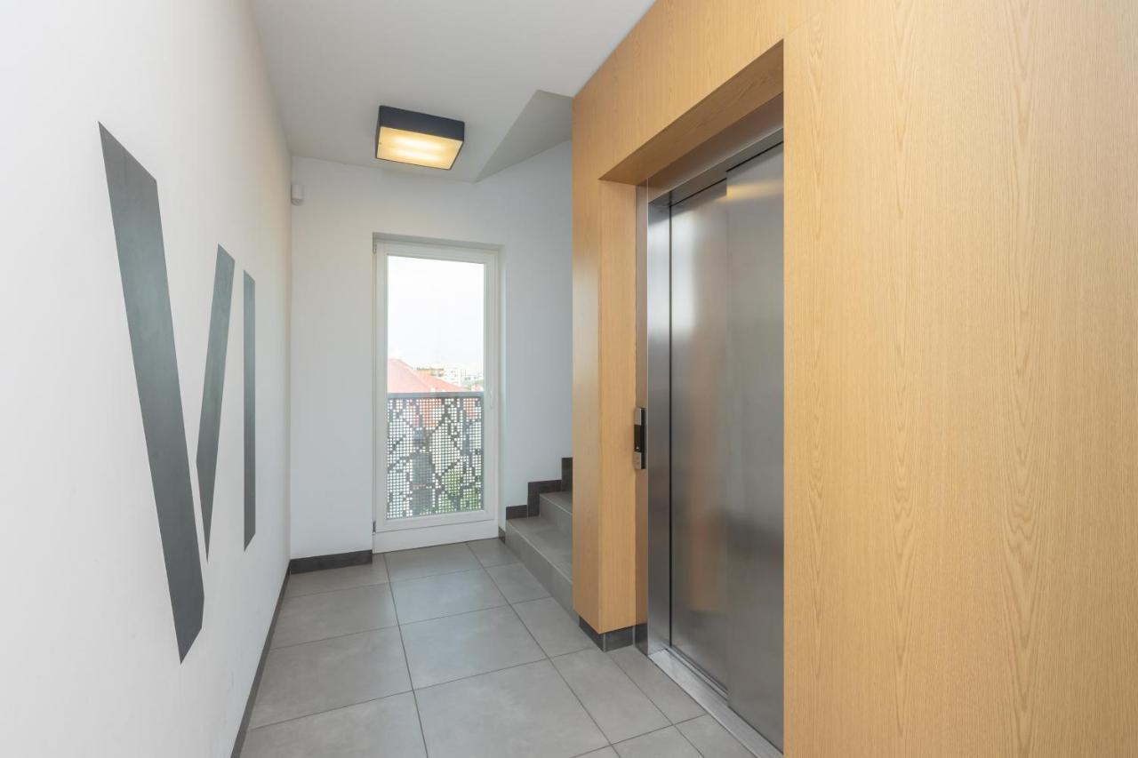 Lakeview Apartment Kapelanow Armii Krajowej By Noclegi Renters วอร์ซอ ภายนอก รูปภาพ